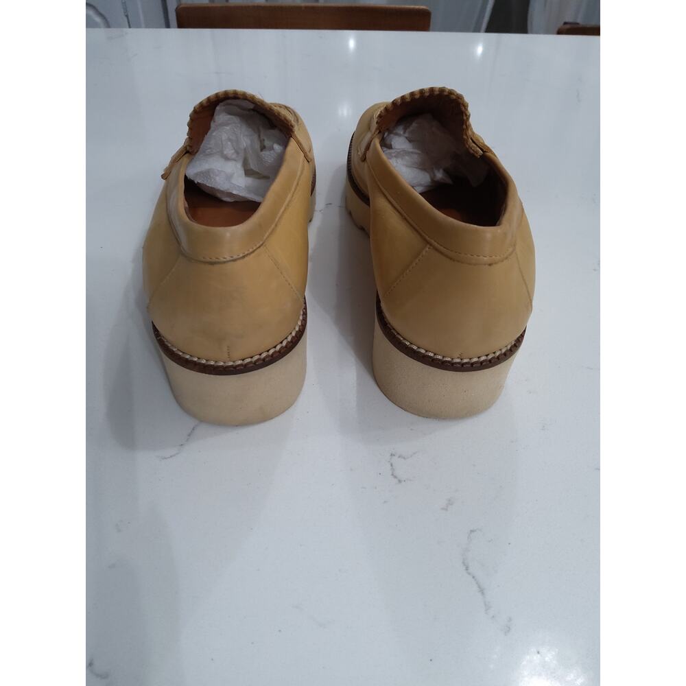 Vintage Luxury Italian loafers Donald J Pliner tan Women's Size 8.5 Regal - Picture 9 of 10